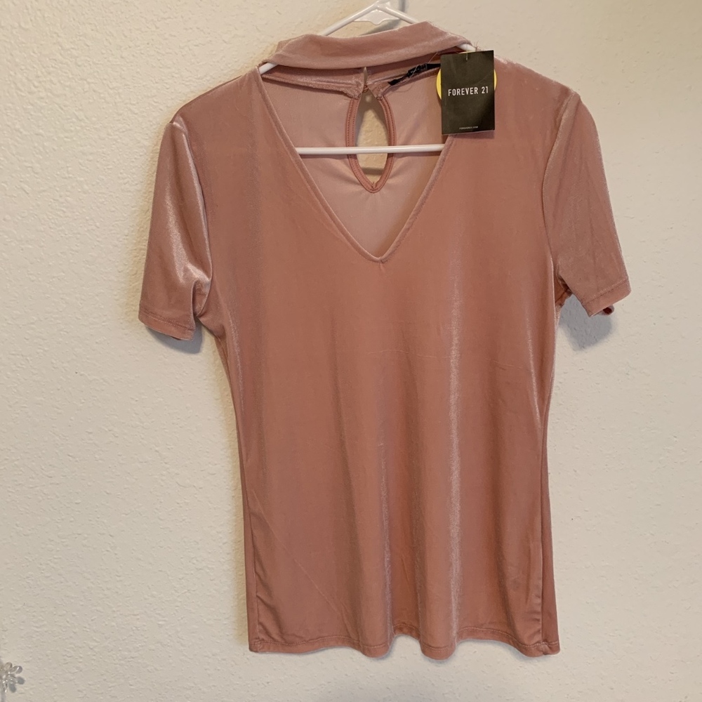 Velvet pink cut out top